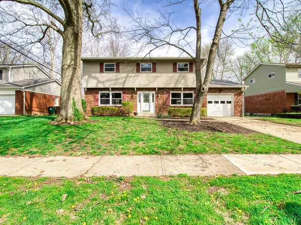 8446 Summitridge Dr, Cincinnati, OH 45255