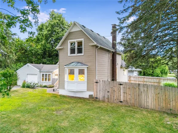 343 Bouckhart Ave, Rochester, NY 14622