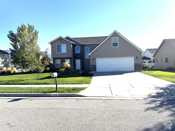 304 W 400 S, Hyde Park, UT 84318