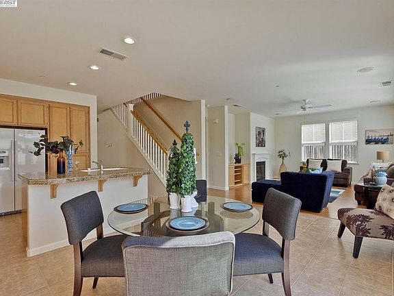 5th image of 34464 Torrey Pine Ln