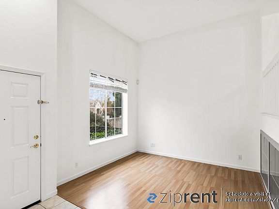 4th image of 3112 Vinifera Dr