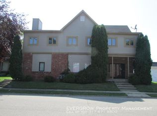 12 Hough St, Greenfield, IN