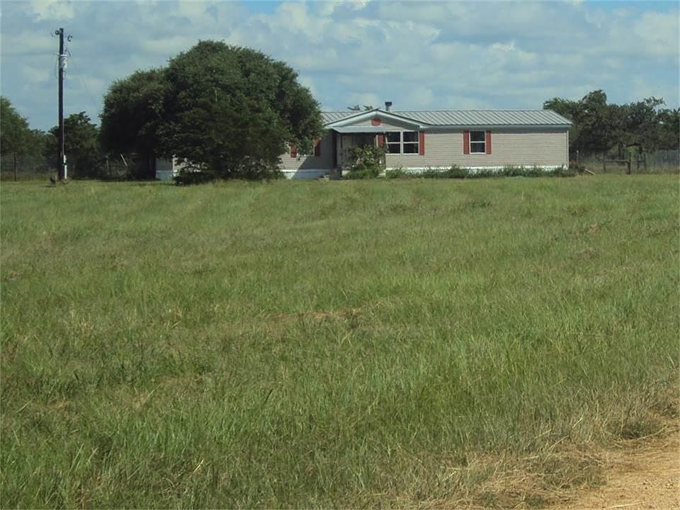 2nd image of 1249 County Road 211