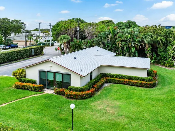 555 Banyan Tree Lane #11, Delray Beach, FL 33483