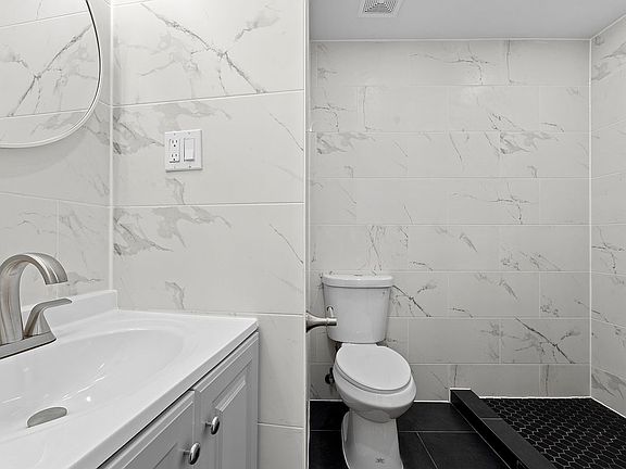 5th image of 345 Marion St