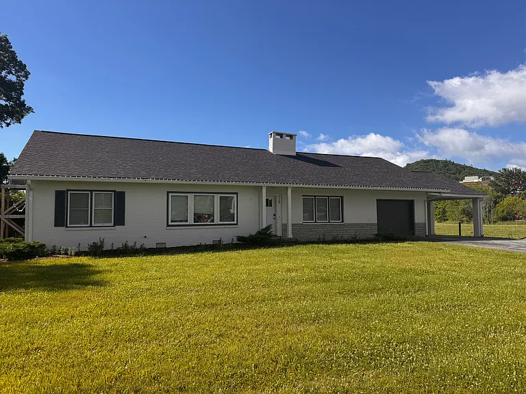 510 Deerfield Rd — Photo 11