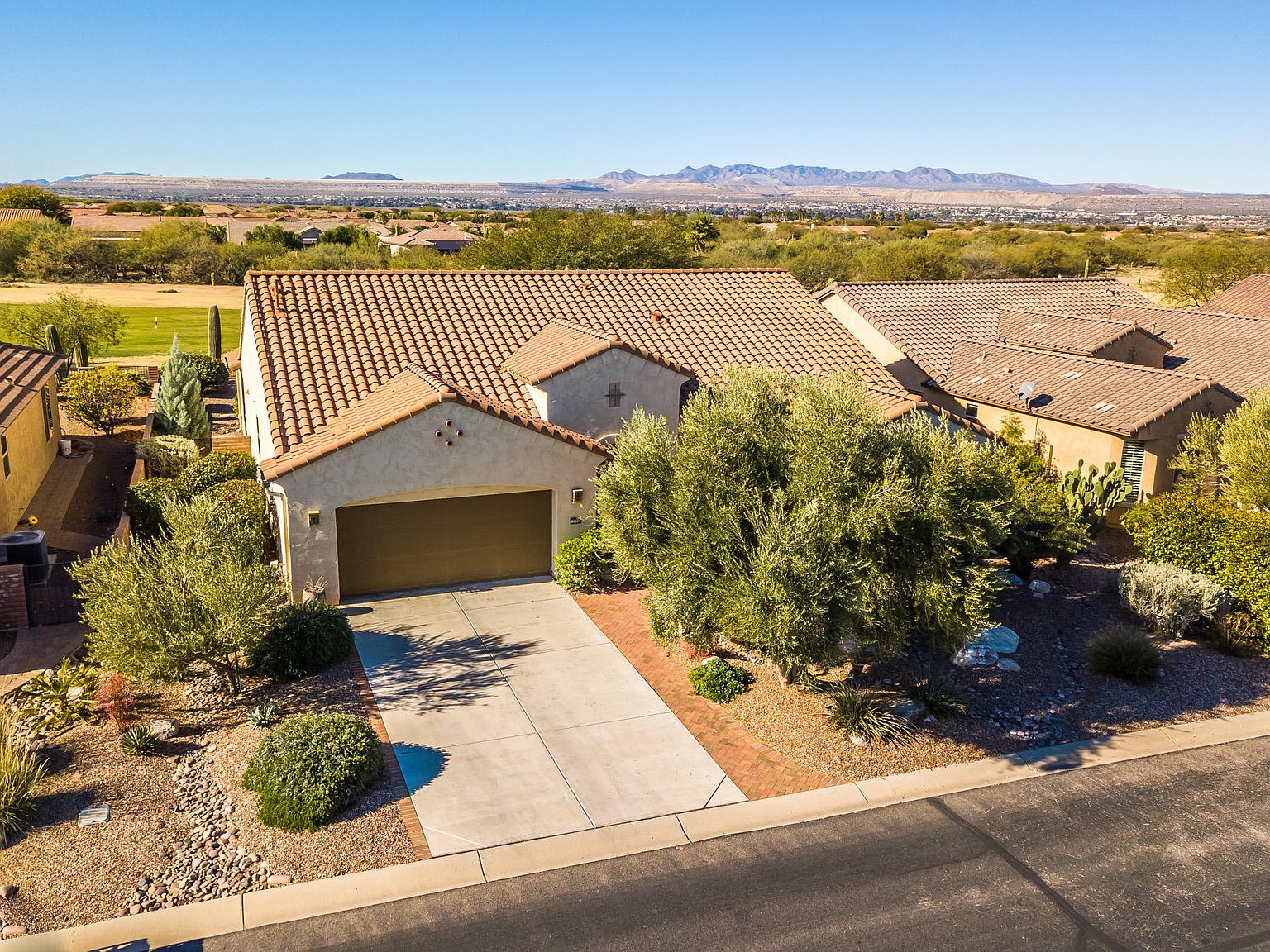 2556 E Glen Canyon Rd, Green Valley, AZ 85614 | Zillow