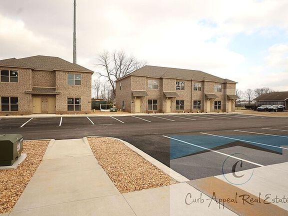 2nd image of 1702 Bittle St #B