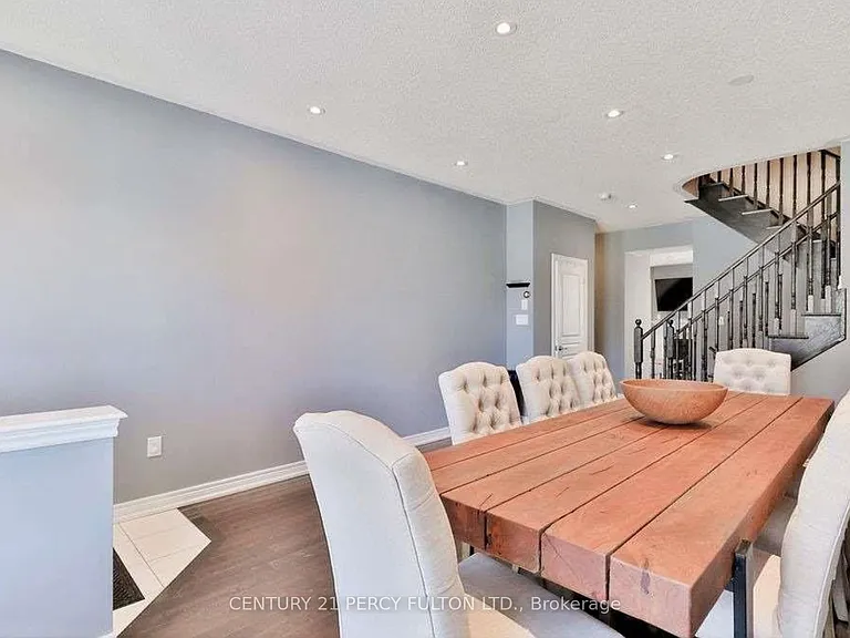 115 Bonnie Braes Dr — Photo 5