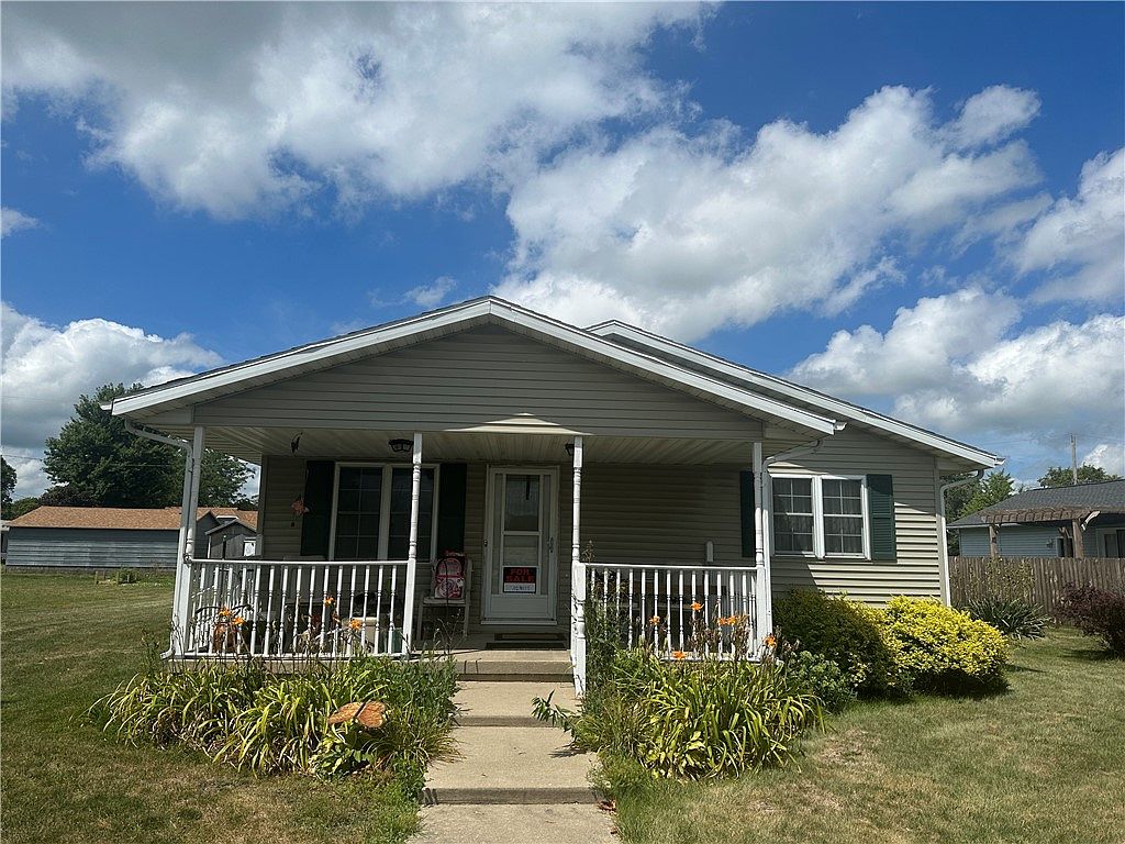 203 W Main St, Ogden, IL 61859 Zillow