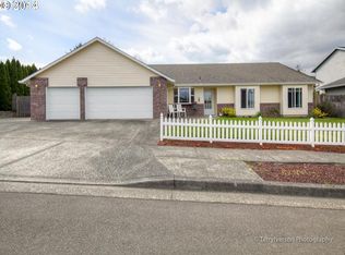 1023 SE Hacienda Ln, Gresham, OR 97080