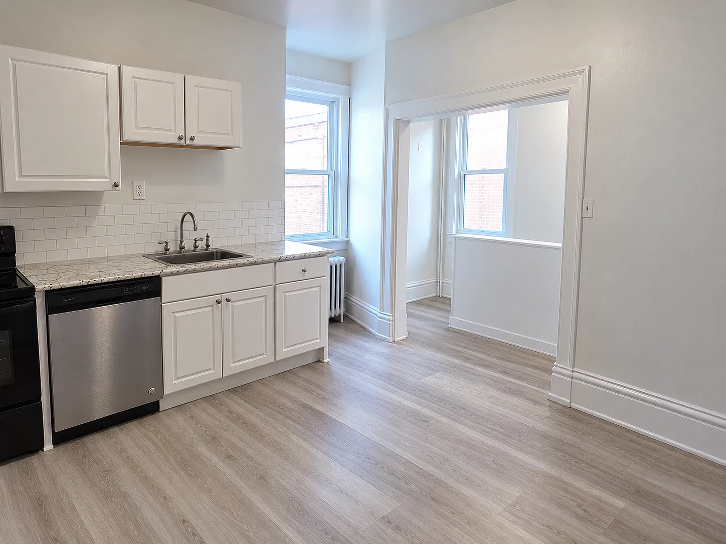 3 bed, 1107 sqft, $1,695 — Photo 2