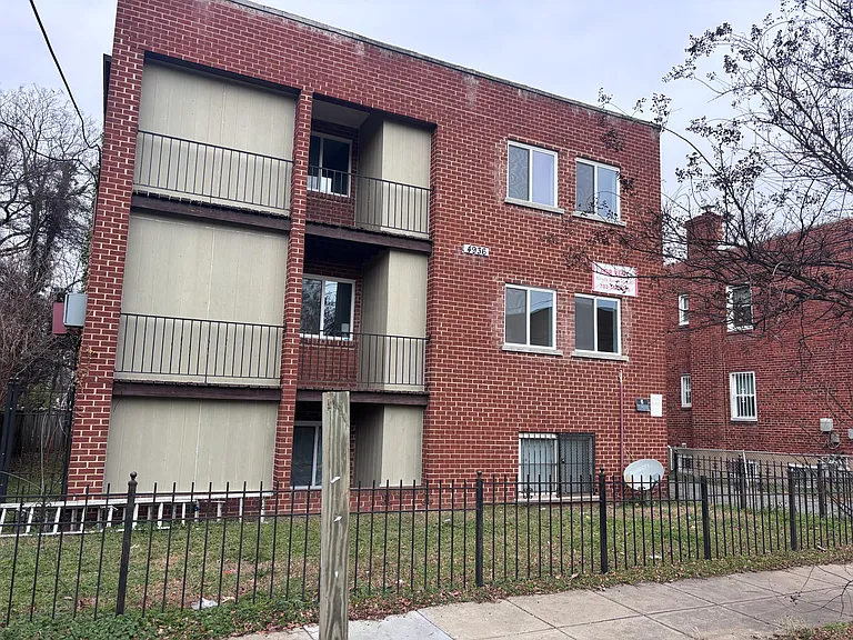 4936 Nash St NE #3 — Photo 5
