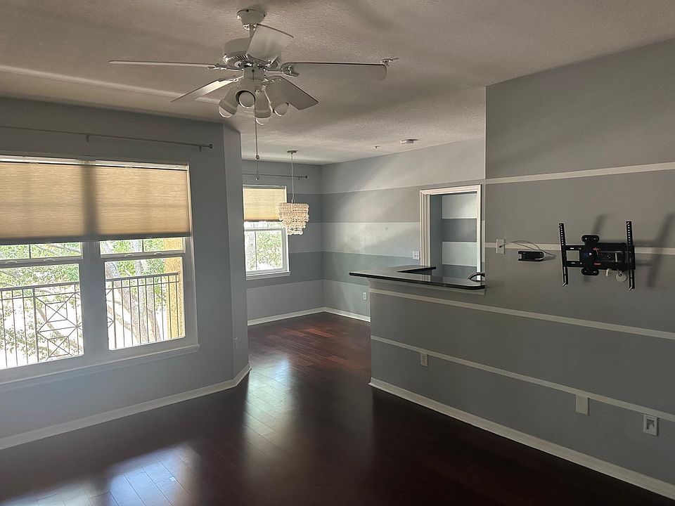 1st image of 1810 E Palm Ave