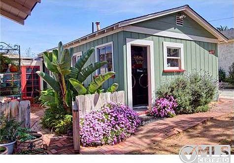 2nd image of 4649 1/2 W Point Loma Blvd