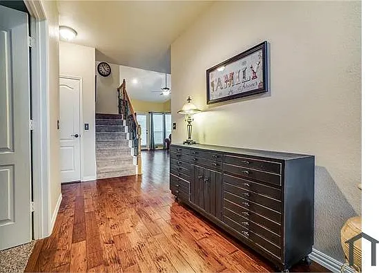 1605 Oak Brook Ln — Photo 5