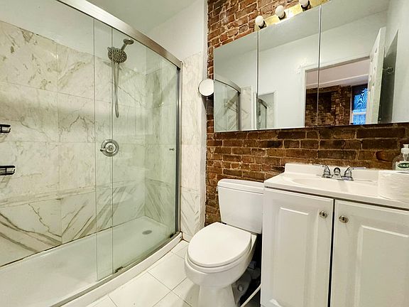 5th image of 89 Clay St #9A
