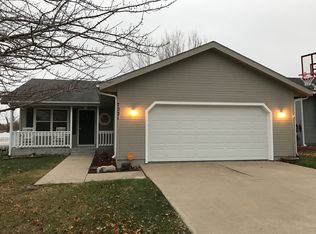 7221 SW 24th St, Topeka, KS 66614