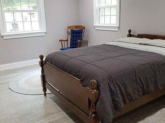 4th image of 7207 King Richard Dr