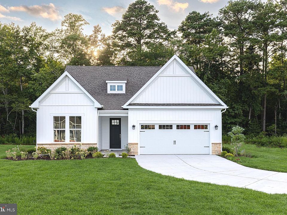 1st image of 36218 Windsor Park Dr