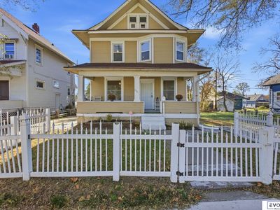 2561 Pinkney St, Omaha, NE, 68111