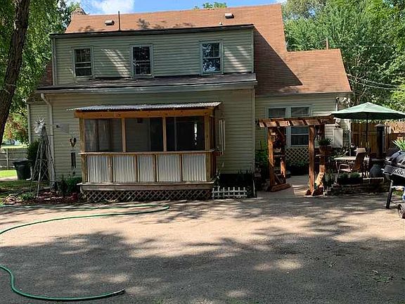 2nd image of 615 E Vine St