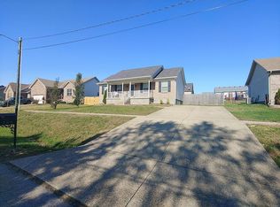 364 Gentry Ln, Mount Washington, KY 40047