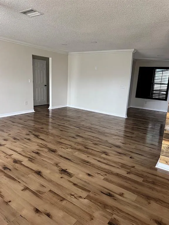 3 bed, 2.0 bath, 1782 sqft, $2,600 — Photo 3