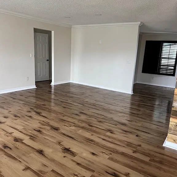 3306 Lake Saxon Dr — Photo 3