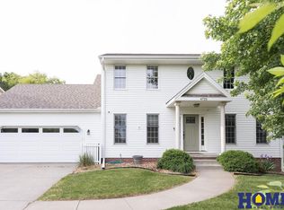 4725 Fir Hollow Ln, Lincoln, NE 68516