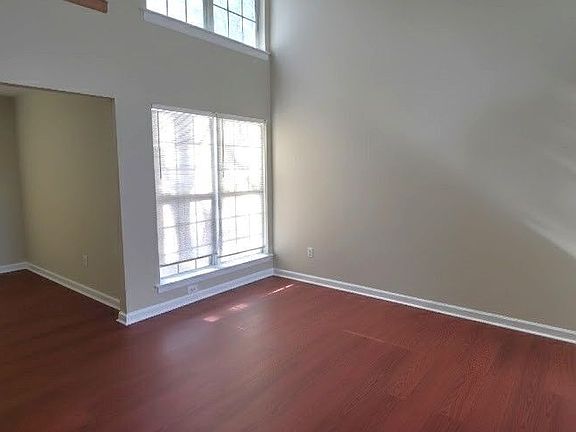 5th image of 4915 Lakebrooke Run