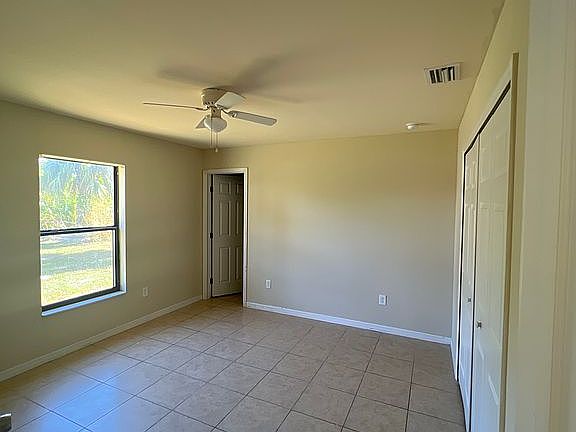 4th image of 531 SE 24th Ave