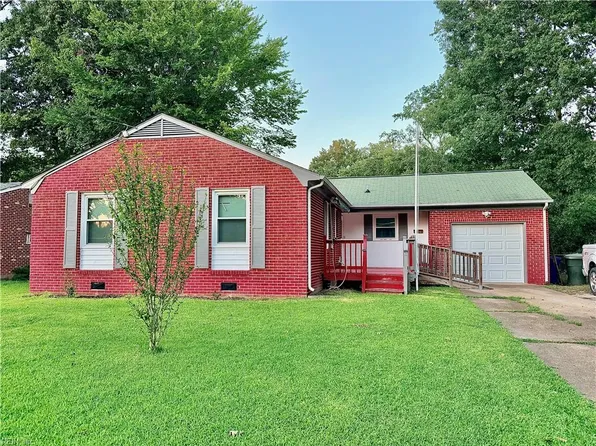 884 Elder Rd, Newport News, VA 23608