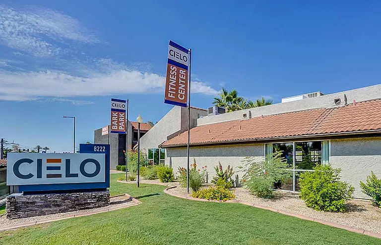 Cielo Apartments — Photo 28