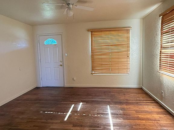 3rd image of 1820 Idalou Ave