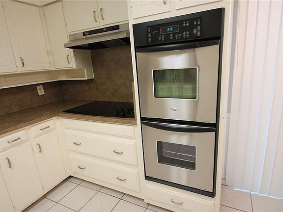 4th image of 2838 Townbluff Dr