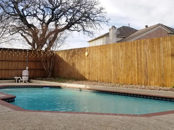 305 Branch Bnd, Euless, TX 76039