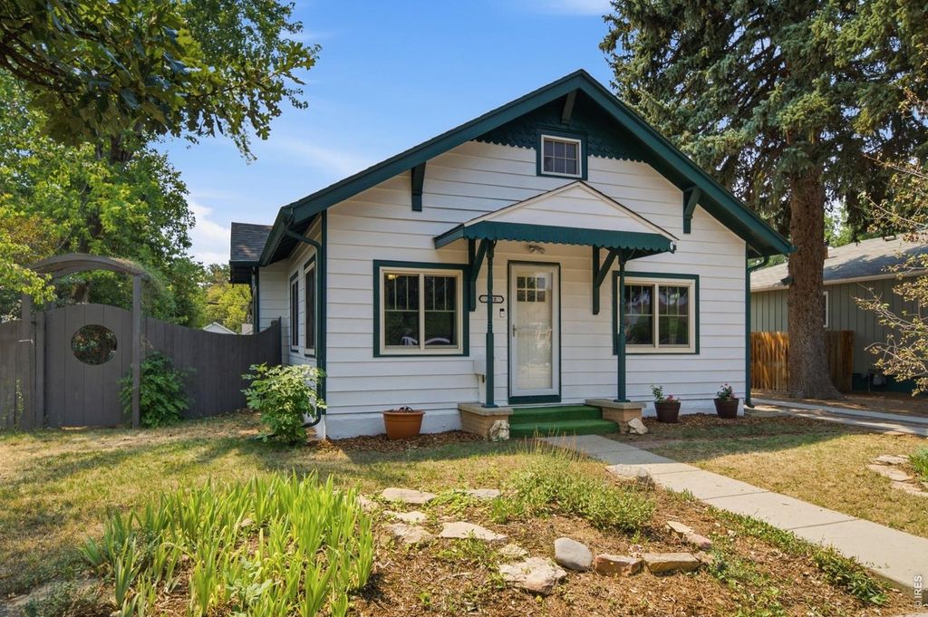 338 W 9th St