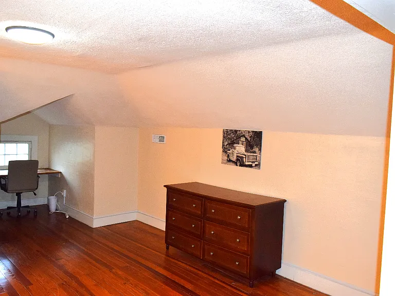 1006 Thompson Pl #2 — Photo 8