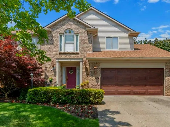 1514 Pembroke Dr, Rochester Hills, MI 48307