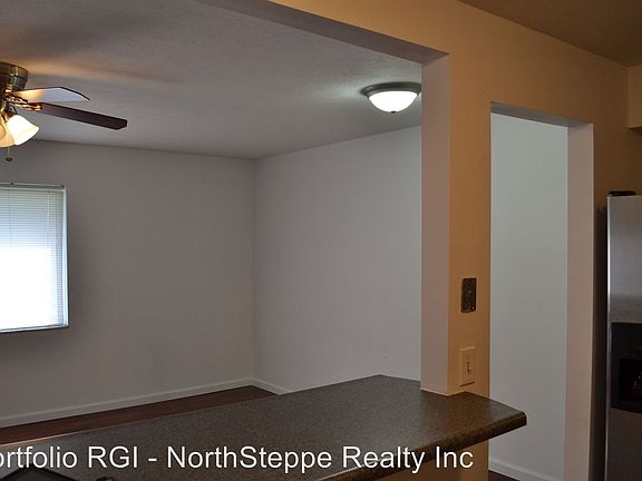 5th image of 3801 Sturbridge Ct APT B10