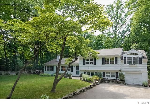 1st image of 99 Lily Pond Ln