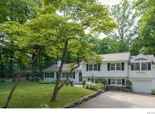 99 Lily Pond Ln, Katonah, NY
