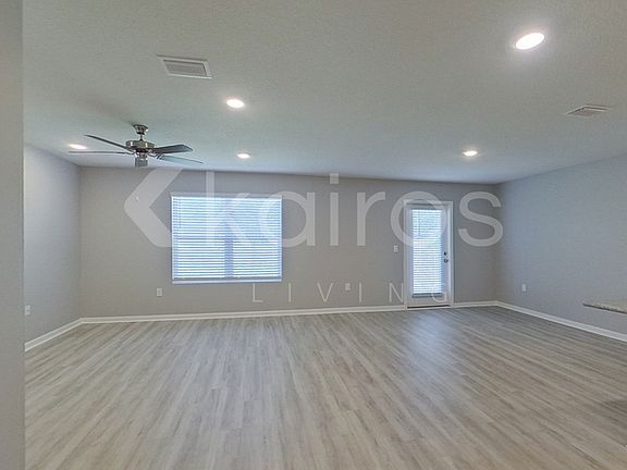 2nd image of 4660 Malay Cir