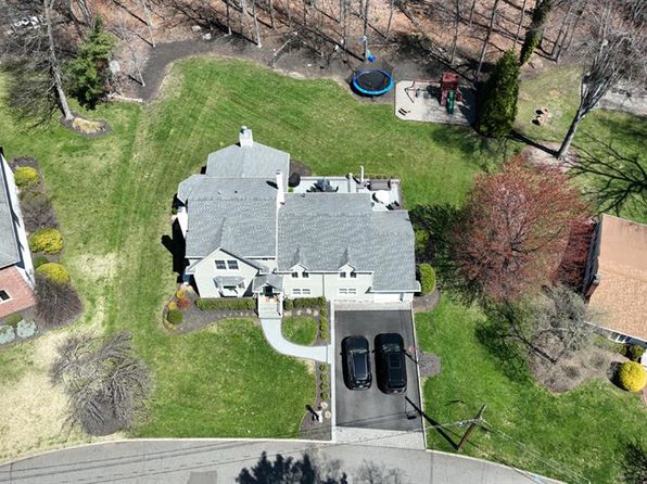 25 Addison Pl, Ho Ho Kus, NJ 07423