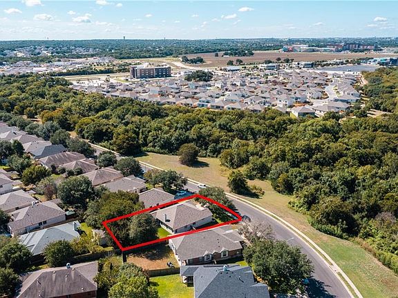 5th image of 3355 Rod Carew Dr