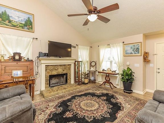 5th image of 93 Gold Creek Dr