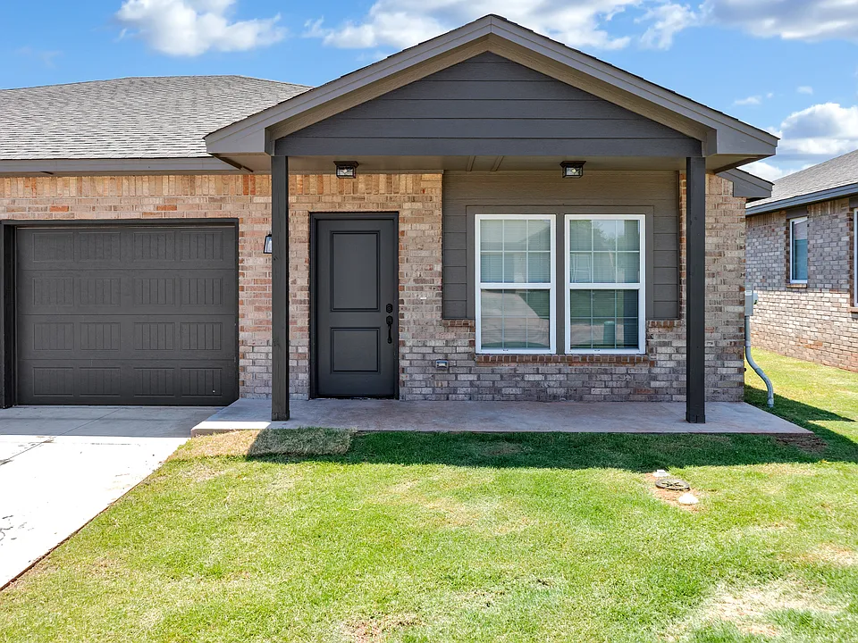 405 S Lisa Ct