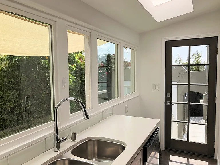 8538 W Knoll Dr — Photo 10