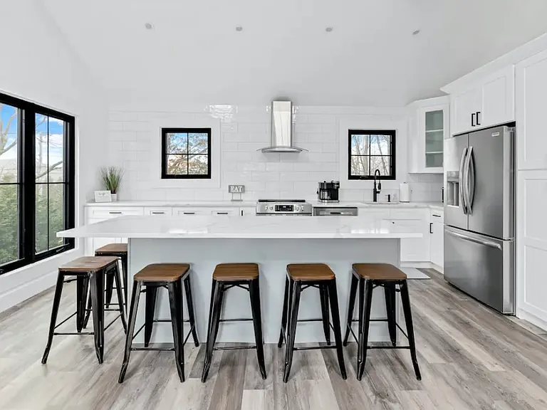 Foster Ave — Photo 4